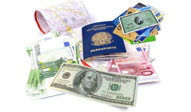 Segundo informações do Banco Central, estas despesas chegaram a US$ 1,41 bilhões em maio, o menor valor para o período desde 2010, quando chegou a US$ 1,15 bilhão; alta valorização do dólar frente ao real, que subiu 5,78% em maio e chegou a quase 20% nos primeiros cinco meses do ano, influenciou fortemente na redução dos gastos computados
