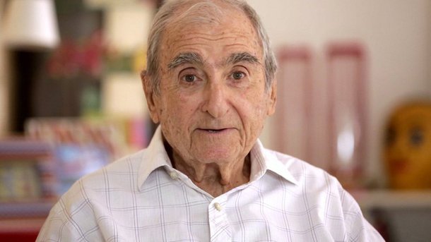 Ator estava internado desde o último dia 6, após fraturar cinco costelas e perfurar o pulmão durante uma queda em uma escada rolante; a morte foi consequência de complicações que resultaram na falência circulatório devido a uma bronco-pneumonia