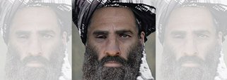 O Afeganistão confirmou que o mulá Omar, líder do movimento Taliban responsável por uma insurgência crescente contra o governo, morreu mais de dois anos atrás; anúncio foi feito um dia antes de uma possível segunda rodada de conversações de paz, e pode aprofundar as divisões internas no Taliban sobre as negociações e sobre quem deve subsituí-lo no comando do grupo; "O governo.... com base em informação crível, confirma que o mulá Mohammad Omar, líder do Taliban, morreu em abril de 2013 no Paquistão", informou o governo afegão por meio de um comunicado oficial