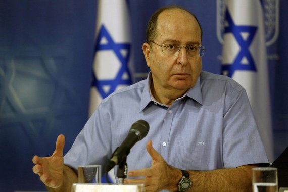 Ministro da Defesa de Israel, Moshe Yaalon, disse nesta terça-feira que não acredita na possibilidade de que seja alcançado um acordo de paz estável com os palestinos durante sua vida, em uma das avaliações mais sombrias de um importante membro do governo desde que as negociações entraram em colapso no ano passado; "Eu não vejo um acordo estável durante a minha vida, e eu pretendo viver um pouco mais", disse Yaalon 