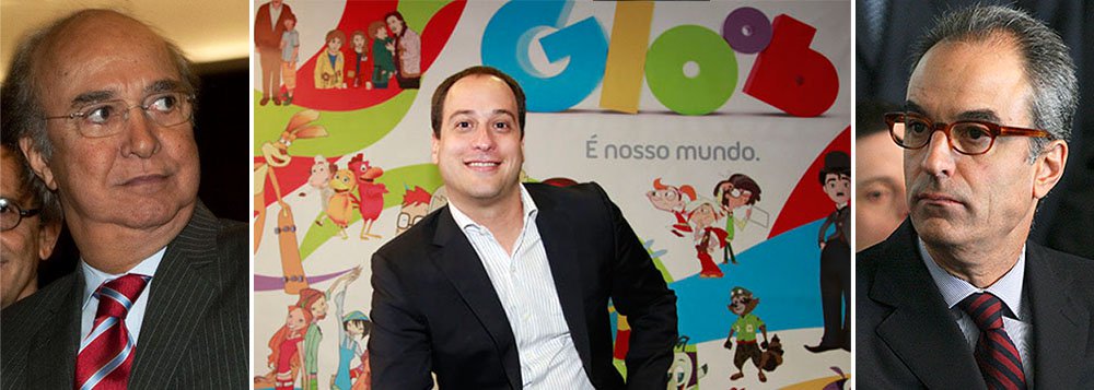 As relações entre a família Marinho, dona das Organizações Globo, e o empresário J. Hawilla, são mais próximas do que a de emissora e afiliada; João Roberto Marinho, responsável pelo jornal O Globo, é sócio da TV Aliança Paulista, de Sorocaba (SP); Paulo Daudt Marinho, filho de José Roberto Marinho e diretor do canal Gloob, é sócio da TV São José do Rio Preto; réu confesso nos Estados Unidos, Hawilla é o pivô do escândalo de corrupção que atinge o futebol mundial e se comprometeu a devolver mais de R$ 500 milhões; Hawilla confessou fraudes na compra de direitos de transmissão de torneios como a Copa do Brasil e a Copa América, que foram revendidos à Globo; segundo a emissora, grupos de mídia não estão sendo investigados