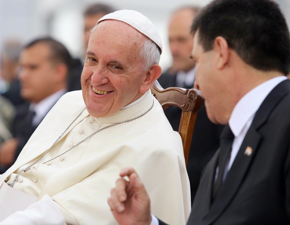 10-07-2015 - Paraguai - O Presidente da República, Horacio Cartes, acompanhado de seus principais assessores, recebeu na tarde de sexta-feira 10 julho, Papa Francisco, que assim começou uma visita histórica para o Paraguai.