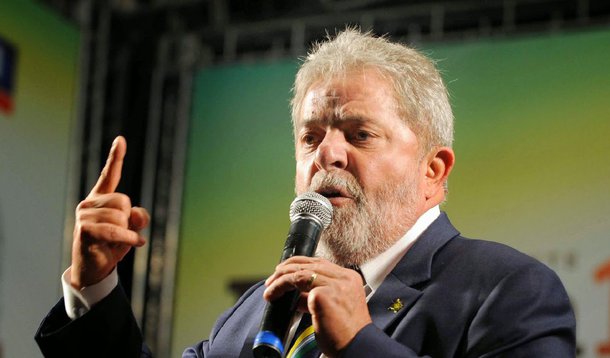 Em nota enviada para a TV Globo sobre os protestos que ocorreram neste domingo (16) dos quais foi um dos alvos, o ex-presidente Lula rechaçou que tenha praticado qualquer crime; "Lula foi preso na ditadura porque defendia a liberdade de expressão e organização política. O povo brasileiro sabe que ele só pode ser acusado de ter promovido a melhora das condições de vida e acabado com a fome de milhões de brasileiros, o que para alguns parece ser um crime político intolerável", afirmou o Instituto Lula