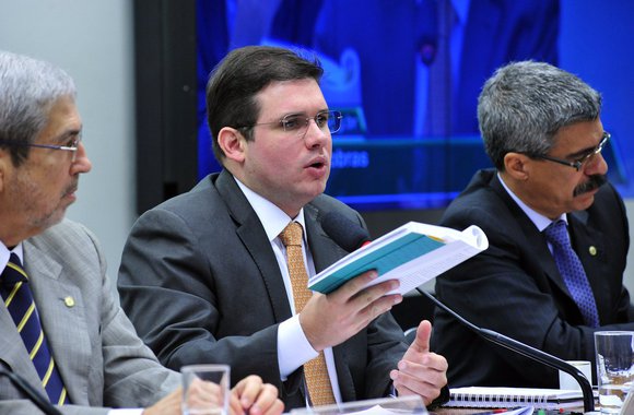 Deputados da comissão que investiga denúncias contra a Petrobras já haviam aprovado requerimento de convocação do empreiteiro da UTC, mas aguardavam a homologação do acordo de delação premiada, o que foi feito na quinta-feira pelo ministro Teori Zavascki, do STF