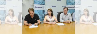 A Copel indicou Eloiza Fernandes Pinheiro Abi Antoun para a diretoria administrativa da Sercomtel, estatal de telefonia da prefeitura; Eloiza é mulher de Luiz Abi Antoun, parente do governador Beto Richa (PSDB) e apontado pelo Gaeco como líder do suposto esquema de fraude na contratação do serviço e conserto de veículos oficiais do governo estadual na região de Londrina, investigado pela Operação Voldemort; o prefeito da cidade, Alexandre Kireeff (PSD), considerou imprudente a indicação