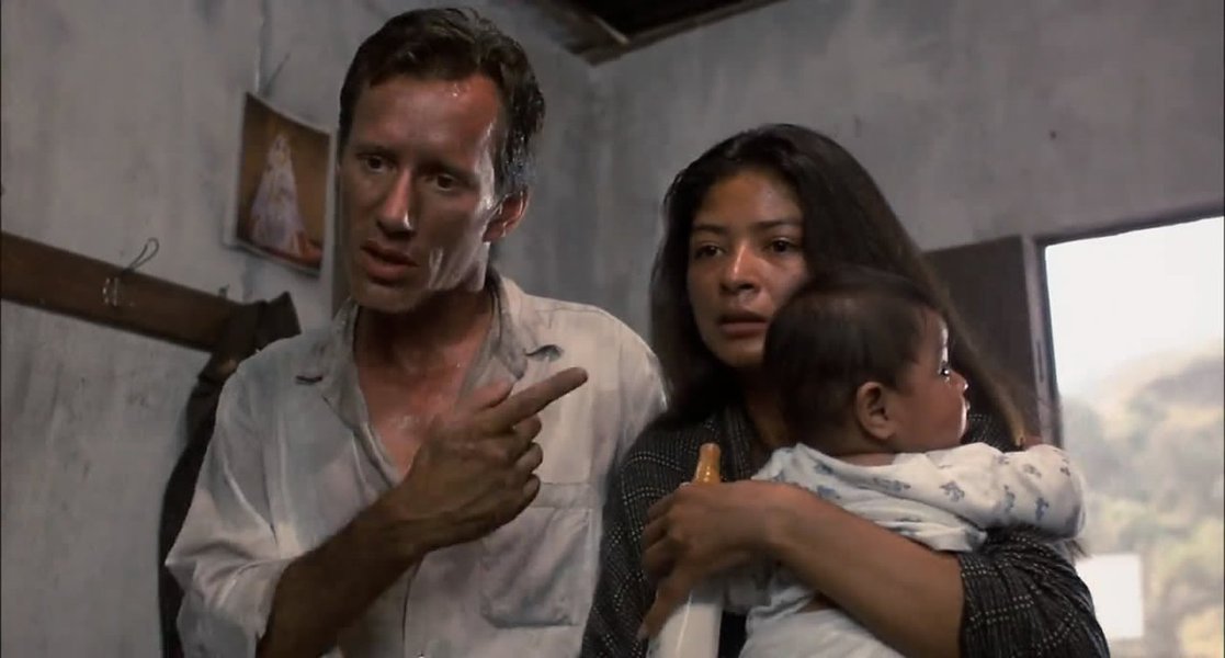 Oliver Stone, em 1986, dirigiu um longa retratando os horrores em El Salvador e sua guerra civil. Pontualmente ele explora um dos marcos que fora o assassinato do Monsenhor Romero. Para quem não assistiu está disponível no Youtube