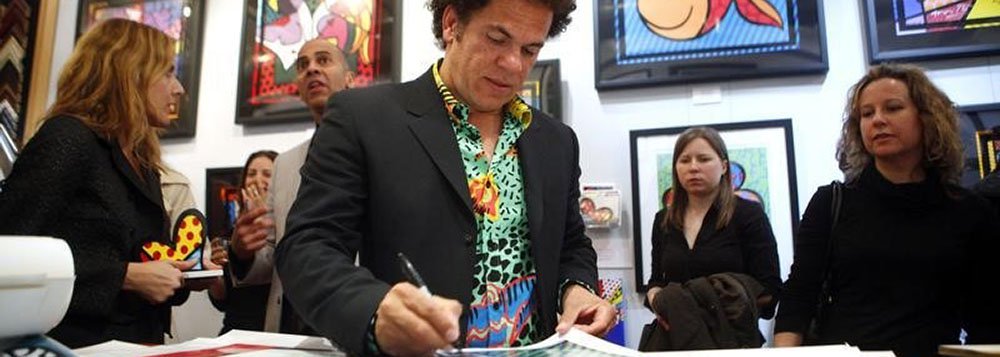 Artista Romero Britto em galeria em Nova York. 02/04/2009. REUTERS/Eric Thayer