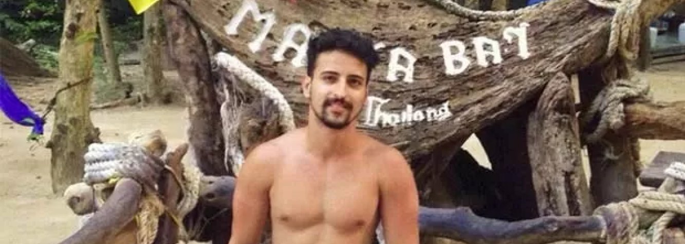 Luciana Vieira viajou à indonésia no domingo (1º) para ajudar nas buscas ao rapaz; o Itamaraty confirmou o reconhecimento; "O amor da minha vida foi chamado pelo Senhor. Dói demais, mas acredito que ele esteja em paz, pois sua passagem por aqui foi uma aventura maravilhosa", escreveu em sua página no Facebook