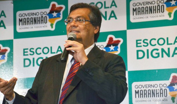 Governador Flávio Dino afirmou que as maiores conquistas de sua gestão nos cinco primeiros meses são a honestidade, valorização de servidores e medidas para enfrentar o quadro de recessão econômica estabelecida no país; "Terminando de consertar o caos que herdamos, vamos intensificar obras em todo o Maranhão. Hoje são dezenas, em breve serão centenas"", disse pelo Twitter; "Nas medidas anticiclicas, destaco redução de impostos para empresas optantes pelo SIMPLES e reajustes para servidores acima da inflação"