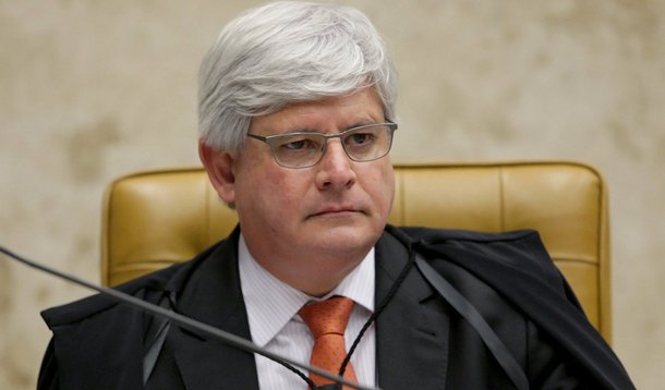 Procurador-geral da República, Rodrigo Janot, criou um grupo de trabalho que irá ajudá-lo nos processos relacionados à operação Lava Jato no Supremo Tribunal Federal (STF); grupo terá duração de seis meses e irá se debruçar sobre as ações de primeira instância que tramitam na Justiça Federal do Paraná; expectativa é que Rodrigo Janot apresente no início de fevereiro as primeiras denúncias e pedidos de abertura de inquérito contra políticos detentores de foro privilegiado