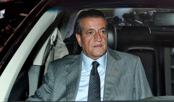 Ex-deputado federal Valdemar Costa Neto, condenado a sete anos e dez meses de prisão na Ação Penal 470, recebeu nesta terça (11) autorização da Justiça do Distrito Federal para cumprir o resto da pena em casa; Valdemar compareceu a uma audiência na Vara de Execuções das Penas e Medidas Alternativas (Vepema), onde assinou termo de compromisso para iniciar o cumprimento da pena em regime aberto