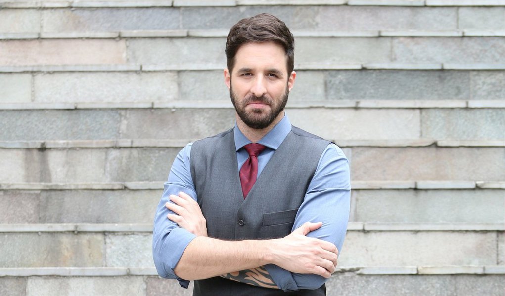 A Quarta Turma do STJ decidiu nesta terça (23) manter a decisão da justiça de São Paulo que condenou o humorista Rafinha Bastos por danos morais por causa de uma piada ofensiva sobre Wanessa Camargo; por isso, ele terá de indenizar a cantora em R$ 150 mil; em 2011, Rafinha foi condenado na segunda instância pelo TJ/SP; naquele ano, durante a transmissão ao vivo do CQC, depois que o apresentador Marcelo Tas elogiou a beleza de Wanessa, Bastos afirmou que “comeria Wanessa e o bebê”