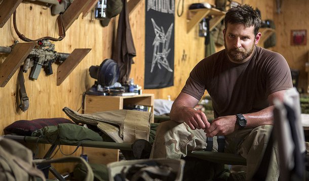 "Chris Kyle, que afirma ter "cumprido seu dever", matou 160 seres humanos não para defender seus filhos, seu sangue, ou a sua terra, mas sob uma desculpa hipócrita, de que havia armas de destruição em massa no Iraque, jamais encontradas até hoje", diz Mauro Santayanna, sobre o filme American Sniper, de Clint Eastwood