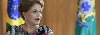 Conforme publicação no Diário Oficial da União, o governo editou a MP 676 para elevar em 5 pontos a soma da fórmula para não incidência do fator previdenciário no cálculo da aposentadoria incluída pelo Congresso no projeto de conversão da MP 664, vetada pela presidente Dilma Rousseff; a edição da nova fórmula foi anunciada ontem pelo governo, mas sem detalhar a progressividade; veto de Dilma deverá ser analisado no Congresso em 14 de julho