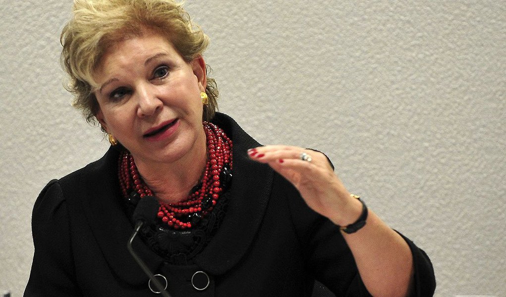 Segundo relatório da Controladoria-Geral da União sobre 2013, ministra Marta Suplicy não efetuou corretamente a fiscalização de convênios; ela acusa a gestão de Juca Ferreira, reconduzido à frente da pasta, de cometer irregularidades 