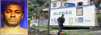 Policiais da Unidade de Polícia Pacificadora (UPP) do Parque Proletário, no complexo de favelas do Morro do Alemão, na zona norte do Rio de Janeiro, prenderam Wanderley Leocádio de Oliveira, de 33 anos, conhecido com Boris, acusado de atuar como traficante de drogas; o acusado, segundo a Coordenaria de Polícia Pacificadora (CPP), é considerado o segundo na hierarquia do tráfico de drogas nas comunidades da Penha e do Alemão