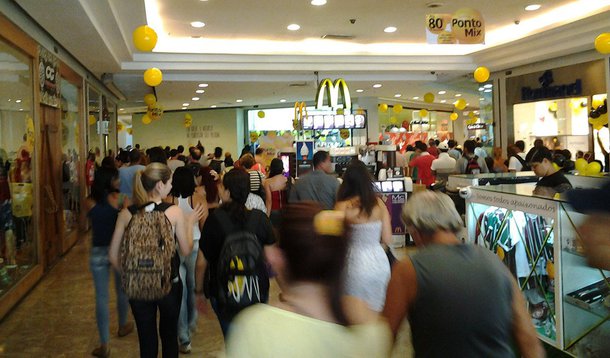 Segundo levantamento realizado pelo GuiaBolso, o Distrito Federal é a unidade do País que possui maior índice de saúde financeira, seguido por Pernambuco e Rio de Janeiro. Para elaboração do ranking, foram avaliadas as contas de 16.606 usuários no mês de abril com três critérios: fluxo de caixa, sendo que quanto mais dinheiro sobrasse, maior era a pontuação; cheque especial, que dá maior pontuação quando for menos utilizado; e investimentos, segundo a quantidade de aplicações financeiras realizadas