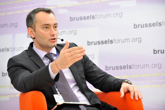 "O apoio à solução de dois estados entre palestinos e israelenses está diminuindo", disse Nickolay Mladenov, enviado das Nações Unidas para o Oriente Médio, perante o Conselho de Segurança, que hoje promove debate especial sobre a situação na região