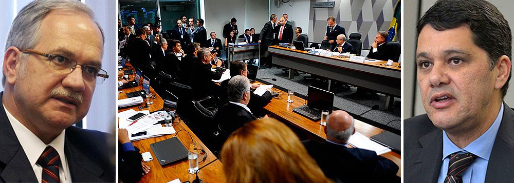 Depois de quase duas horas de debate entre senadores da Comissão de Constituição e Justiça (CCJ), teve início, por volta de 11h40, a sabatina do jurista Luiz Edson Fachin, indicado da presidente Dilma Rousseff a ocupar uma vaga no Supremo Tribunal Federal; senador Ricardo Ferraço (PMDB-ES) questionou antes seu critério de reputação ilibada e sustentou que Fachin "não preenche os requisitos constitucionais" por ter advogado ao mesmo tempo em que atuava como procurador do Estado no Paraná; tucanos Aloysio Nunes (SP) e Cássio Cunha Lima (PB) pediram mais tempo para "aprofundar" o tema antes da votação; Planalto espera que nome de Fachin seja aprovado na comissão, mas votação no plenário enfrentará maior resistência; Senado não rejeita um nome para o STF desde o século 19