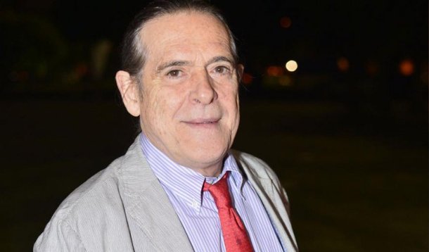 Em entrevista à emissora portuguesa SIC, ator da Globo se abriu sobre a morte do seu filho Rodrigo, que em 1992, aos 21 anos, caiu da janela do apartamento onde vivia, no Rio de Janeiro, e revelou ter sofrido abuso sexual de um padre quando tinha 12 anos; "Guardei essa história por 30 anos. Mas foi um abuso leve. Não foi uma agressão física. Ele me masturbou durante uma sessão de cinema, dentro do seminário"