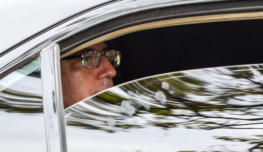 O ministro da Fazenda, Joaquim Levy chega ao Palácio do Jaburu  para encontro com o vice-presidente,  Michel Temer  (Antonio Cruz/Agência Brasil)