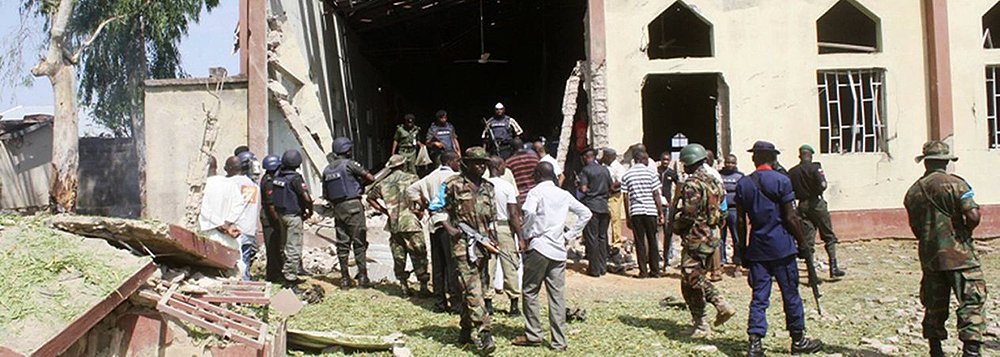 A ofensiva militar lançada no fim de semana pelo Chade e pelo Níger conseguiu recuperar a cidade de Damask dos terroristas do Boko Haram, matando cerca de 200 militantes do grupo radical; de acordo com fonte dos serviços de segurança do Chade, a ofensiva militar terminou com o controle de Damask, uma cidade na fronteira do Níger, pelo Boko Haram, que se prolongava desde novembro