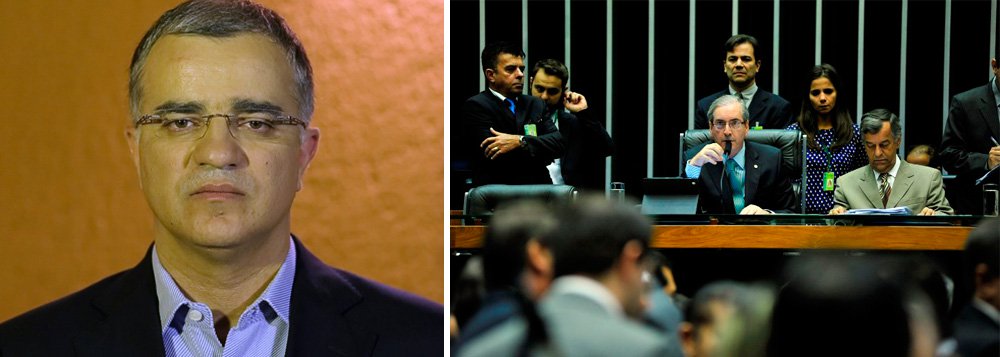 Segundo o colunista Kennedy Alencar, o que está em curso é uma manobra diversionista perigosa para o Brasil: “O Congresso tem aprovado uma série de projetos que colocam em risco as contas públicas”; ele lembra que já há pressão para engavetar a regularização dos dólares ilegais no exterior, medida que seria importante para fechar as contas públicas; “É uma insensatez prejudicar a economia do país por causa de interesses pessoais”