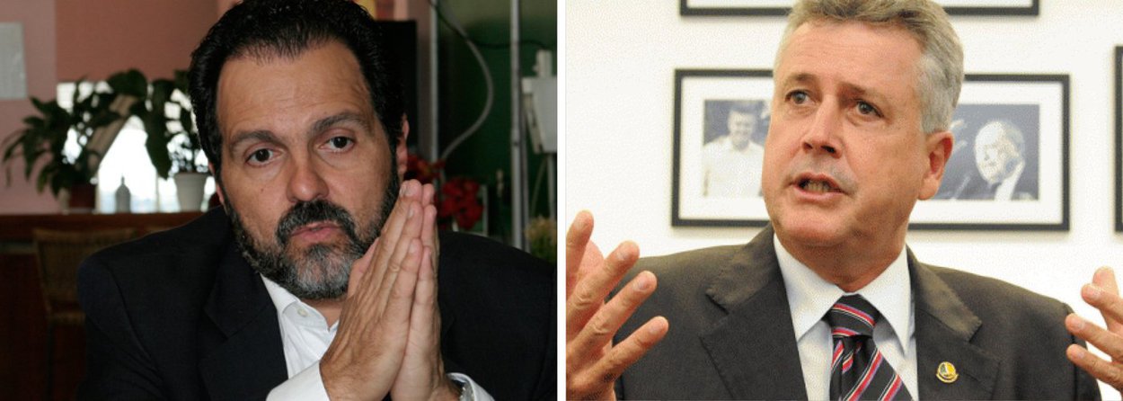 Rodrigo Rollemberg (PSB) e Agnelo Queiroz (PT) se reuniram nesta sexta-feira (31), no Palácio do Buriti, para iniciar a transição para o novo governo; no encontro, Agnelo voltou a prometer que entregará uma cidade melhor do que a que encontrou no início de sua gestão e se colocou à disposição da equipe de Rollemberg. o atual governador garantiu também que deixará superávit no caixa do GDF