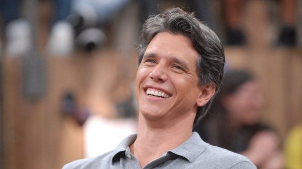 Ator e diretor Márcio Garcia criou um grupo no aplicativo whatsapp para fazer campanha para o tucano Aécio Neves. "Muda Brasil!!! "O povo já está de saco cheio, faça a sua parte, não é só o PT que tem militância", diz a mensagem; foi seguido por Marcelo Serrado, Susana Vieira, e Claudia Raia