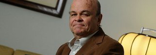 Ex-presidente do Banco Central, Francisco Lopes vê a chegada de uma tempestade perfeita e o caminhando "para a pior recessão dos últimos 25 anos"; "Está havendo uma destruição de massa salarial. Nossa projeção para a massa real de salários da indústria é de queda de 7%", analisa o sócio da consultoria Macrométrica; sobre a crise política, afirma que a presidente Dilma Rousseff deve concluir o mandato "tranquilamente", porque a briga política mira 2018
