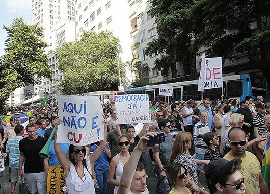 Como é possível ensinar as lições mais primárias, se não damos o exemplo; se não estabelecemos, para nós mesmos, os parâmetros e regras basilares de civilidade e humanidade; da ética?