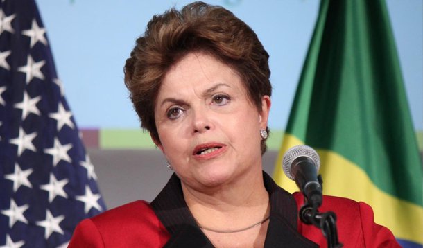 O PPS entrou nesta sexta (13) com um recurso na Segunda Turma do Supremo Tribunal Federal (STF) para que a presidente Dilma Rousseff seja investigada na Operação Lava Jato; ao contrário do entendimento do ministro Teori Zavaski, relator dos inquéritos da investigação no STF, o partido alega que há indícios contra a presidente e que Dilma pode ser investigada durante seu mandato; na petição, o PPS alega que o impedimento constitucional para que o presidente da República seja investigado durante a vigência do mandato não pode ser aplicado na fase pré-processual