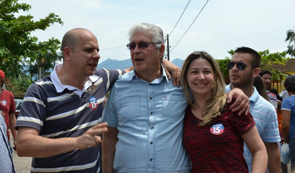 Questionado acerca de sua preparação para um possível segundo turno, a senador Roberto Requião (PMDB), candidato ao governo do Paraná, foi taxativo: "Deus me livre do segundo turno. Eu quero ganhar no primeiro", respondeu Requião, antes de embarcar para agendas em Cascavel, Foz do Iguaçu e Campo Mourão