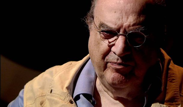 Abu, como era conhecido, era apresentador do programa Provocações, da TV Cultura, além de diretor de teatro, ator e dramaturgo; ele deixa dois filhos e dois netos