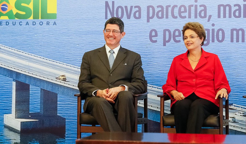 Retorno do tributo seria uma das medidas a serem apresentadas ao Executivo para 2016; o imposto, extinto em 2007, durante o governo Lula, pode ajudar a garantir o cumprimento da meta de economia de R$ 43,834 bilhões no próximo ano, o equivalente a 0,7% do Produto Interno Bruto (PIB); o rombo previsto já é superior a R$ 60 bilhões; uma alternativa que estaria em discussão é a partilha com estados e municípios; ao ministro do Planejamento, Nelson Barbosa, o presidente do Senado, Renan Calheiros (PMDB), sinalizou, no entanto, que a medida não deve passar pelo Congresso