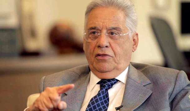 Em carta, ex-presidente tucano FHC responde a artigo do colunista Elio Gaspari, que citava escândalos noticiados durante seu governo; ele afirma que os acusados por alegada compra de votos para sua reeleição não são do partido, diz ainda que defendeu o julgamento do chamado "mensalão mineiro" e que não houve "cartel do PSDB" de São Paulo na compra dos trens ou do metrô: "Provavelmente houve suborno de funcionários desses dois níveis de governo, mas não há acusação a partidos"; nos debates, a presidente Dilma Rousseff criticou o fato de estarem "todos soltos"