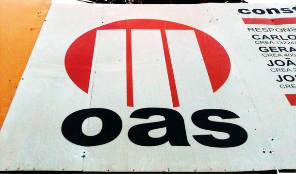 A Justiça de São Paulo aceitou pedido de recuperação judicial apresentado por nove empresas do grupo de engenharia OAS, que terão 60 dias para apresentar planos de pagamento de dívidas contraídas até o final de março; segundo a OAS, o pedido foi aceito pelo juiz Daniel Carnio Costa, da 1a Vara de Falências e Recuperações Judiciais do Tribunal de Justiça do Estado de São Paulo; empresa diz que todas as dívidas assumidas a partir de abril serão integralmente cumpridas;  pagamentos de salários e benefícios de mais de 100 mil funcionários diretos ou indiretos não serão afetados 