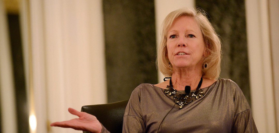 É uma pena que tenha sido ofuscada a notícia da visita de Kathy Calvin, presidenta da Fundação das Nações Unidas, ao Brasil. Primeiro pelos interesses da mídia e segundo pelo péssimo exemplo dado por Richa