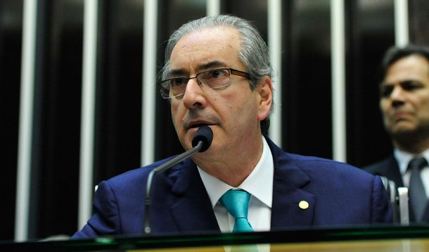 Em petição encaminhada ao STF, o advogado Antônio Fernando de Souza, ex-procurador-geral, afirmou que dois depoimentos do consultor Júlio Camargo, um dos delatores da Lava Jato, não estão no inquérito que o presidente da Câmara, Eduardo Cunha (PMDB-RJ), responde no Supremo; "O que se observa no caso concreto é que os atos investigativos conduzidos pelo órgão máximo estão sendo sonegados tanto à defesa do requerente quanto, especialmente, ao Supremo Tribunal Federal", diz o advogado
