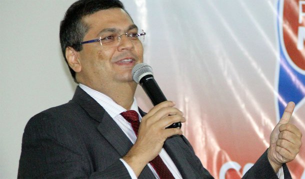Governador eleito Flávio Dino (PC do B) reafirmou o compromisso de melhorar os indicadores sociais do Maranhão; "O Estado vai caminhar para o desenvolvimento de modo inclusivo, de desenvolvimento para todos. O Maranhão nos dará mais orgulho e vai continuar a ser bom, belo e rico, mas com uma diferença, será para todos. Vamos trabalhar para honrar a esperança de cada maranhense em um governo melhor", disse 