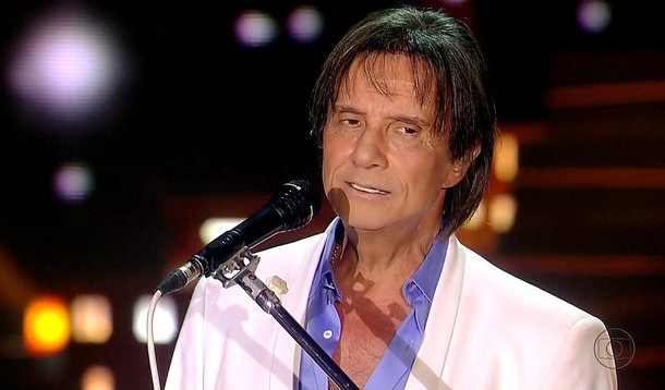 Site brasileiro de cifras é proibido de exibir músicas de Roberto Carlos; em 2013, cantor se tornou símbolo da censura à publicação de biografias não autorizadas; E ainda há quem o chame de rei...