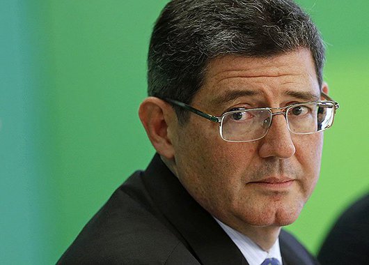 Joaquim Levy frustou neoliberais ao anunciar meta suave de superávit primário para o ano que vem, e enfatizar que não haverá agressão aos programas sociais, o emprego e à renda