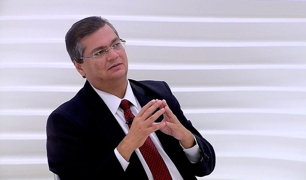 O governador do Maranhão, Flávio Dino (PC do B-MA), lançou o 'Mutirão do Plano Mais IDH', conjunto de esforços de secretarias e órgãos do Estado que promoverão ações para a melhoria dos indicadores sociais do Estado; segundo o Executivo, esse é o primeiro passo para a superação das desigualdades no Maranhão; "Hoje estamos concretizando uma das marcas do nosso governo", afirmou 