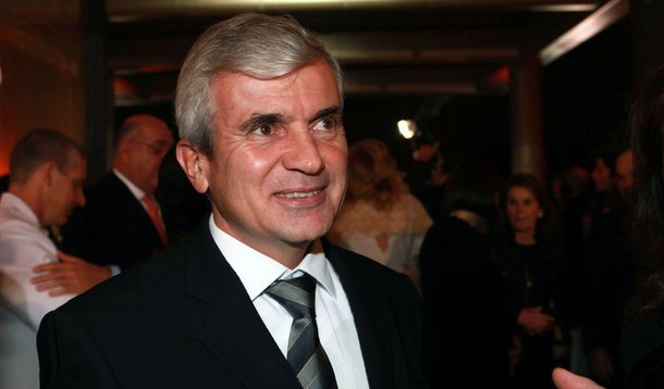 Segundo o presidente da Alpargatas, Márcio Utsch, que reúne nomes internacionais como Havaianas, Osklen e Timberland, as mudanças nas regras do seguro-desemprego anunciadas recentemente pelo governo “são bem-vindas e o que é chamado de guerra fiscal "deveria se chamar paz social" por ter descentralizado a produção industrial