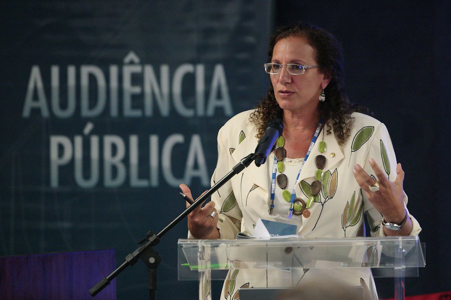 A deputada Jandir Feghali (PCdoB-RJ comemorou o acordo para a votação, na próxima quarta, do projeto que aumenta o rigor contra os chamados "autos de resistência", termo técnico usado pela política para justificar as mortes de jovens negros nas periferias