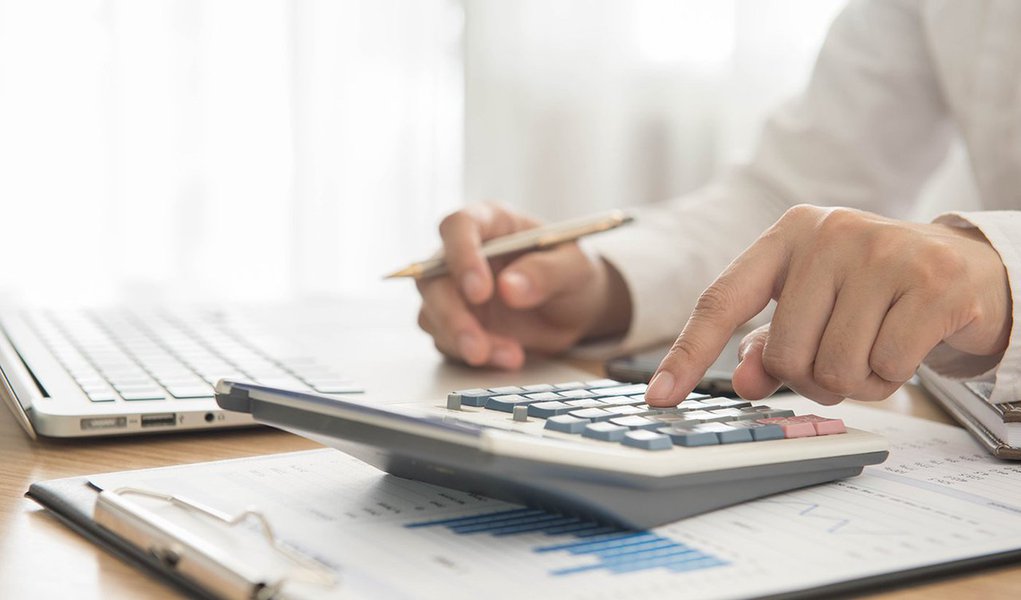 Segundo pesquisa divugada nesta sexta-feira pela Confederação Nacional da Indústria (CNI), os empresários consideram o sistema tributário brasileiro complexo e pouco transparente