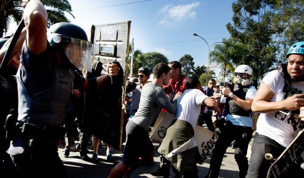 A verdade é que as polícias deste País injusto foram criadas ainda no Brasil Colônia e consolidadas no Brasil Império. Trata-se de corporações policiais portadoras da ideologia da caça