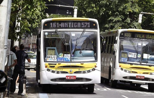 A partir da meia-noite do próximo sábado (3), a população do Rio de Janeiro estará pagando 13,3% a mais pelo Bilhete Único Municipal, o que elevará o preço das passagens dos ônibus municipais de R$ 3 para R$ 3,40; este é o maior aumento das passagens de ônibus da capital fluminense autorizado pela prefeitura nos últimos anos e o maior da década, uma vez que o maior aumento neste período foram os 10% concedidos em janeiro de 2012, quando a tarifa subiu de R$ 2,5 para R$ 2,75