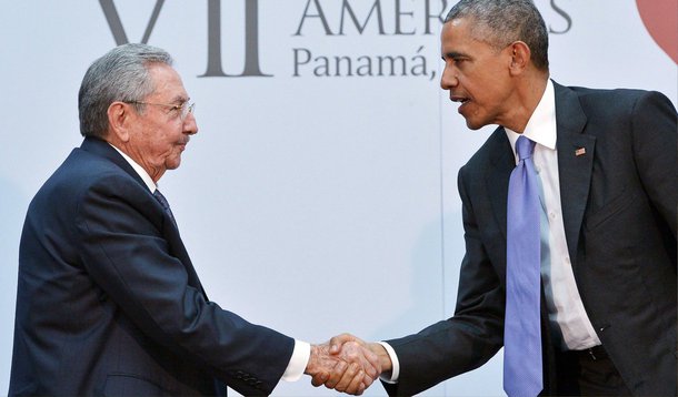 Deputados Republicanos apresentaram nesta quarta-feira, 3, em Washington, projeto de lei que proíbe o uso de fundos para abertura de uma embaixada ou qualquer tipo de representação dos Estados Unidos em Cuba; proposta é considerada pelos Democratas e pela Casa Branca uma manobra para tentar impedir que a retomada das relações diplomáticas entre os Estados Unidos e Cuba seja consolidada