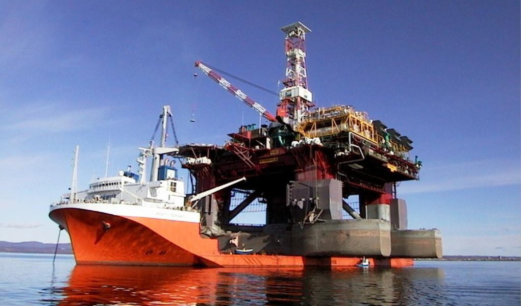 A produção de petróleo e Líquido de Gás Natural (LGN) do Brasil somou 2,346 milhões de barris diários em 2014, em média, aumento de 11 por cento na comparação com o ano anterior, com o crescimento da extração no pré-sal, entre outros fatores, informou nesta sexta-feira o Ministério de Minas e Energia